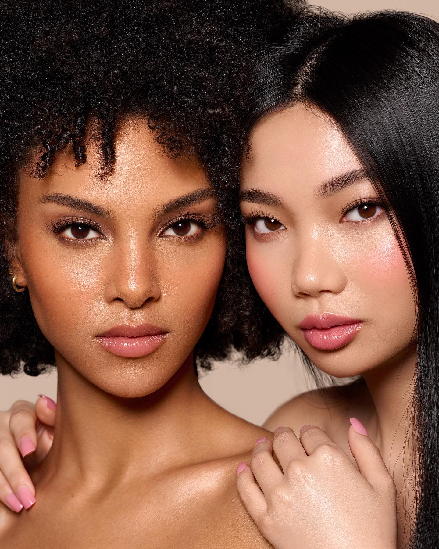 CONSULTATION ET ROUTINE PERSONNALISÉE SOINS VISAGE
ET CORPS